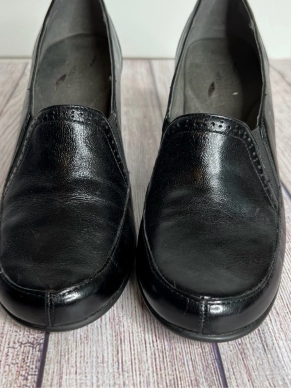 AEROSOLES
Aerosoles heel rest cerolean black leather heels 7.5